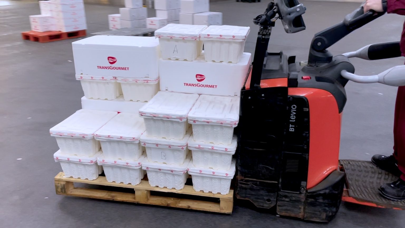 Commercial seafood linehaul warehouse staging